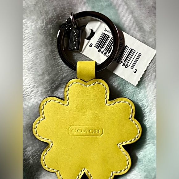 COACH Ladybug Signature C Flower Keychain/Charm - Picture 5 of 8